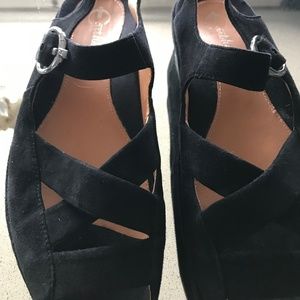 Ladies black suede Earthies shoes 8m